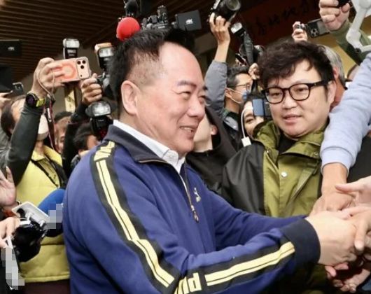 当理想遭遇寒冬:面对不可控的变局,如何坚守那份初心? 情感心理