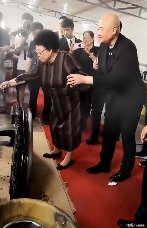 豪门传承之谜:百亿资产背后的逻辑与分配推演 股票财经 豪门传承之谜:百亿资产背后的逻辑与分配推演 股票财经 豪门传承之谜:百亿资产背后的逻辑与分配推演 股票财经 豪门传承之谜:百亿资产背后的逻辑与分配推演 股票财经 豪门传承之谜:百亿资产背后的逻辑与分配推演 股票财经 豪门传承之谜:百亿资产背后的逻辑与分配推演 股票财经 豪门传承之谜:百亿资产背后的逻辑与分配推演 股票财经 豪门传承之谜:百亿资产背后的逻辑与分配推演 股票财经 豪门传承之谜:百亿资产背后的逻辑与分配推演 股票财经