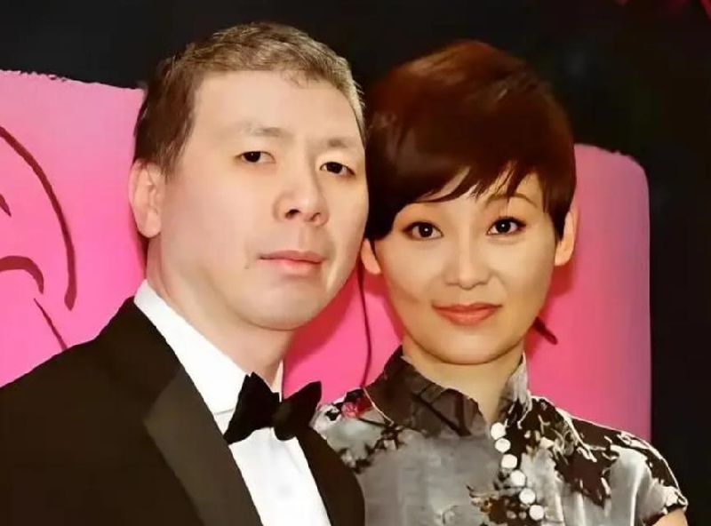 深度起底:冯小刚徐帆婚姻变局背后的资源博弈逻辑 娱乐新闻