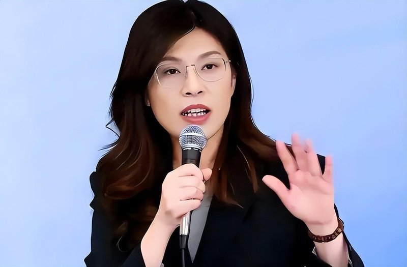 从历史真相到战略博弈:郑丽文演讲的深层逻辑与现实启示 新闻 从历史真相到战略博弈:郑丽文演讲的深层逻辑与现实启示 新闻